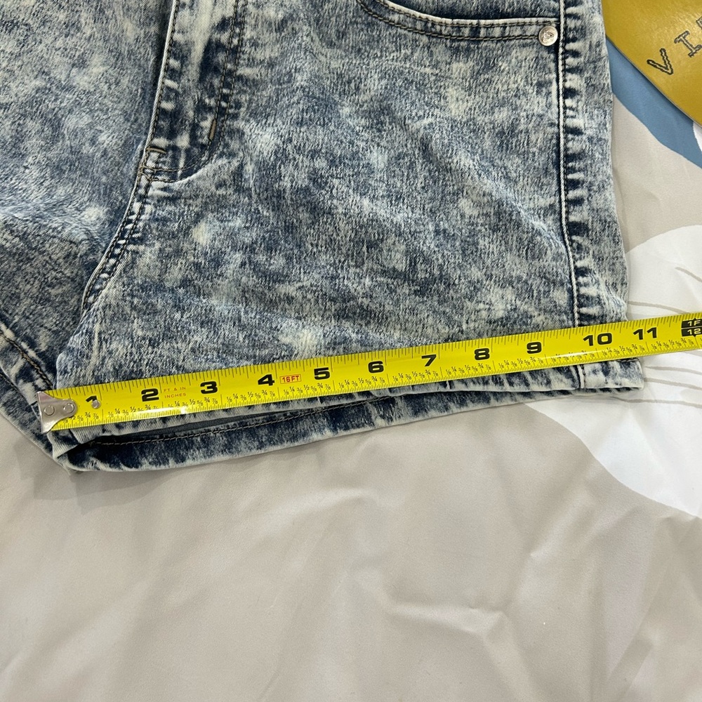 VIP JEANS • Blue Wash Overall Shorts • size M • - Picture 11 of 14